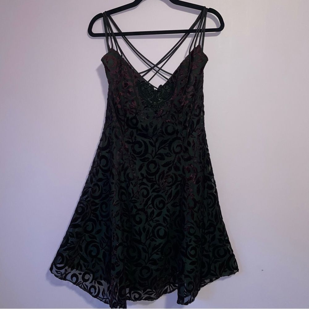 VTG Gunne Sax Size 11/12 Burnout Velvet Formal Dress Black Red